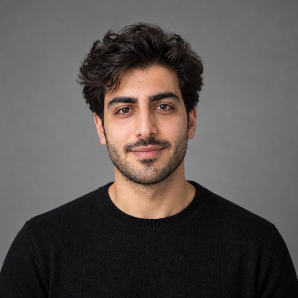 عکس پروفایل استودیویی حرفه‌ای پسرانه